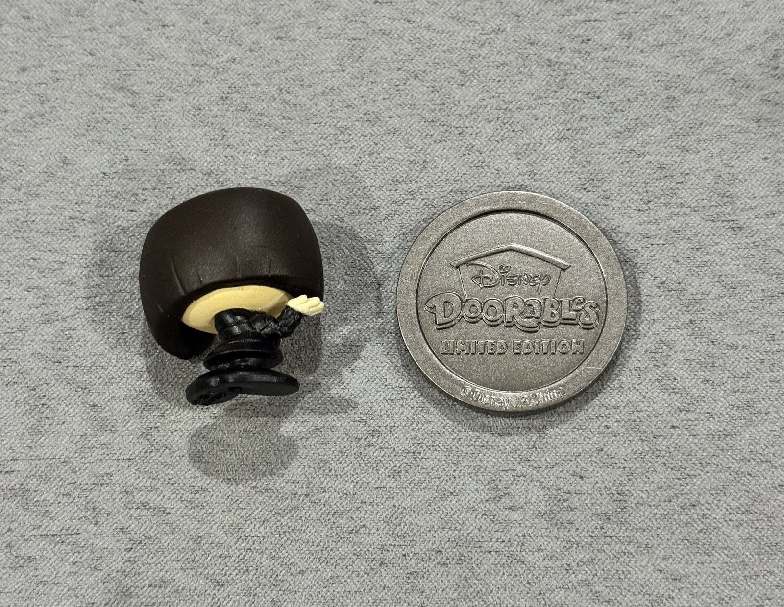 Rare Disney Doorables Series 9 The incredibles Edna Mode Limited Edition #2995