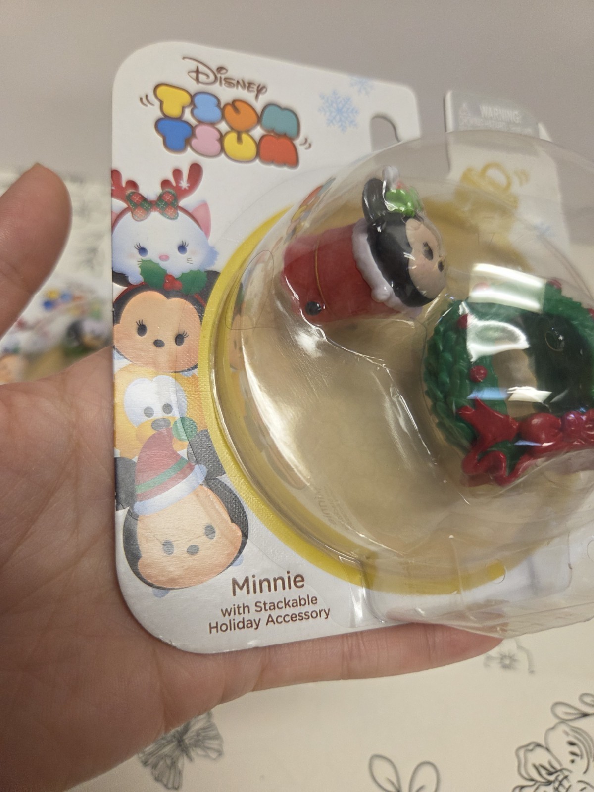 Disney Holiday Tsum Tsum Vinyl Figures Lot of 4 Imperfect Packaging