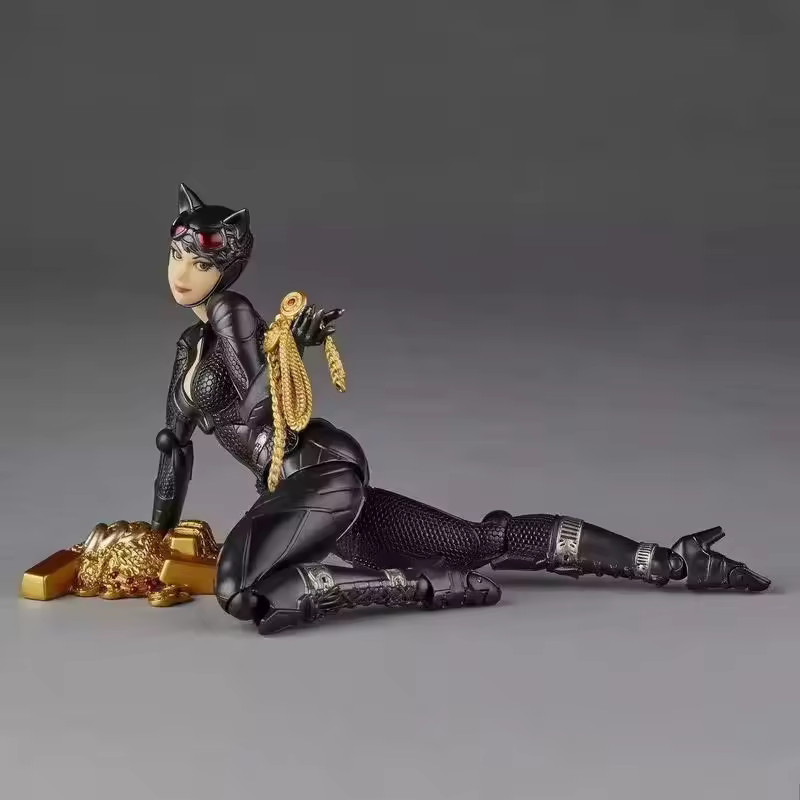 Catwoman PVC Action Figure Movable Collectible Statue