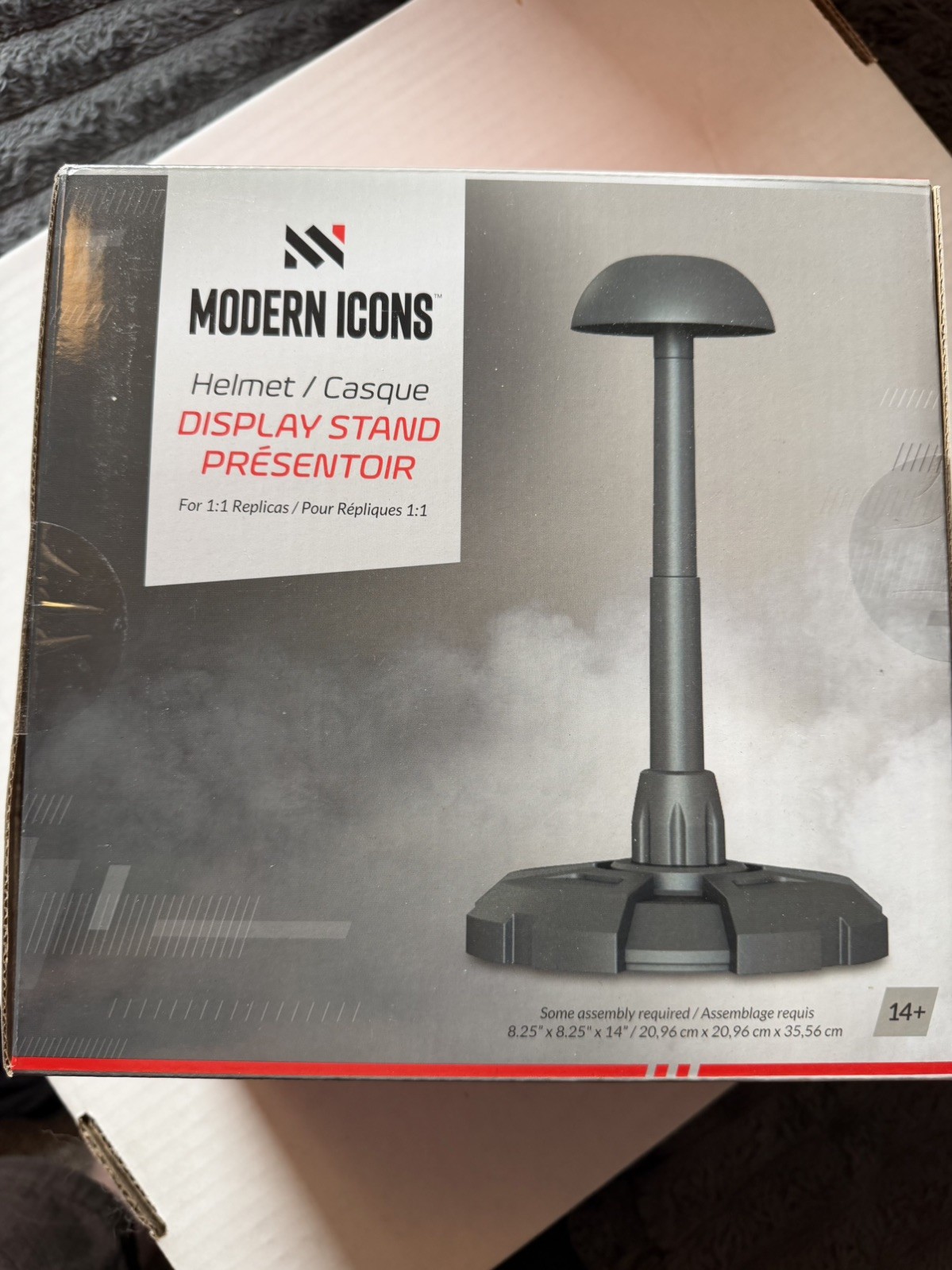 MODERN ICONS HELMET DISPLAY STAND 1:1 FACTORY SEALED NEW