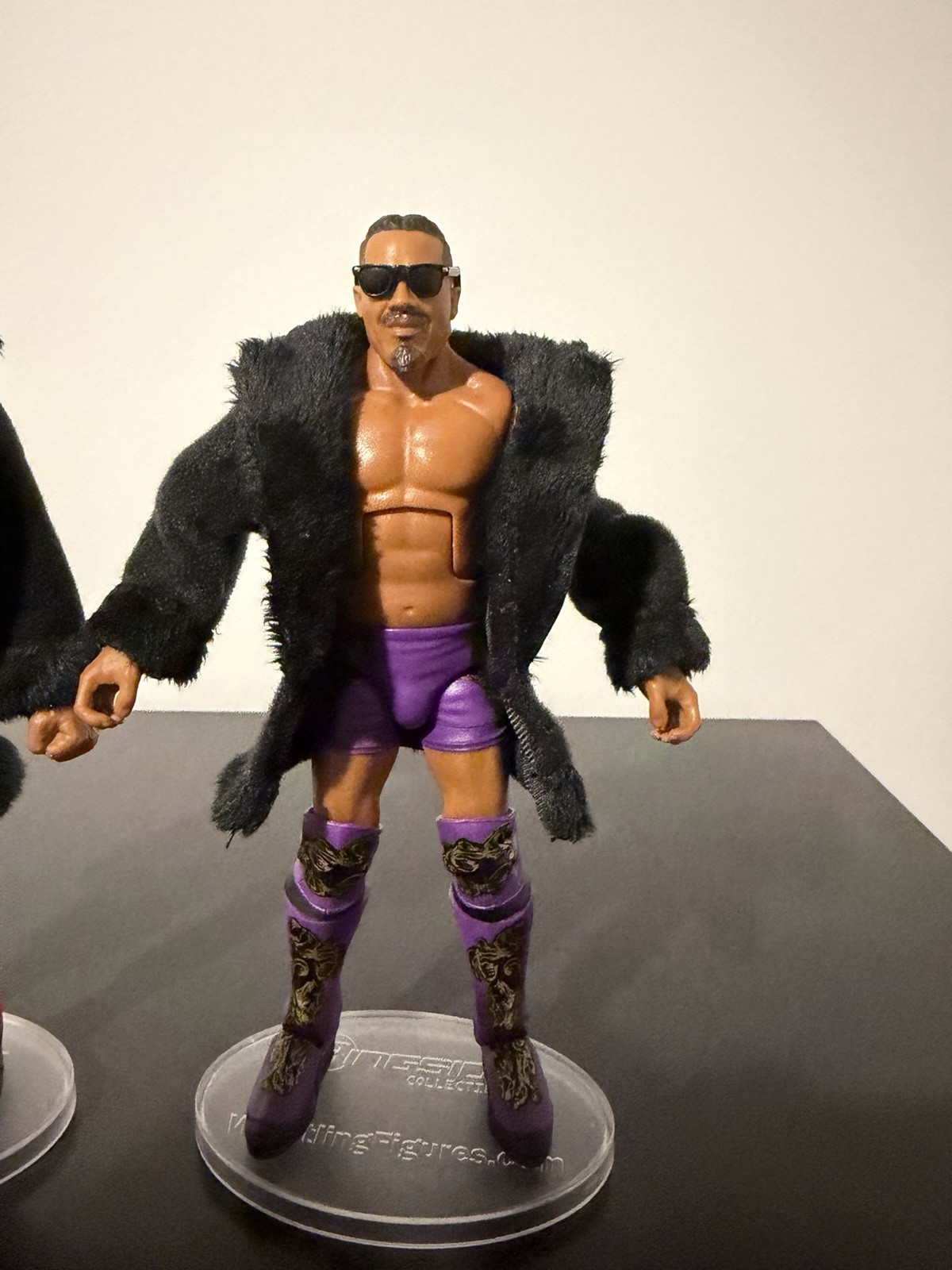 WWE Carmelo Hayes Elite 105 – First Time In The Line – Standard & Chase Red