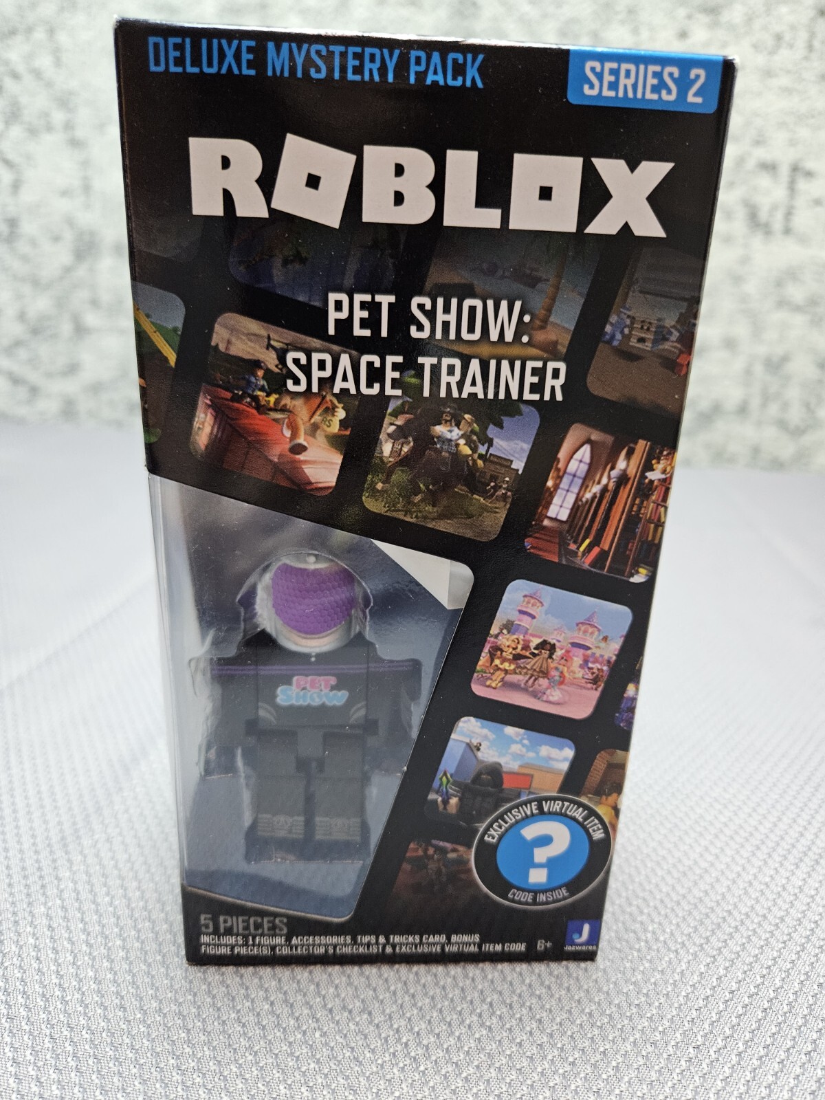 Roblox Deluxe Mystery Pk Series 2 Pet Show: Space Trainer 3″ Figure w/ Code New