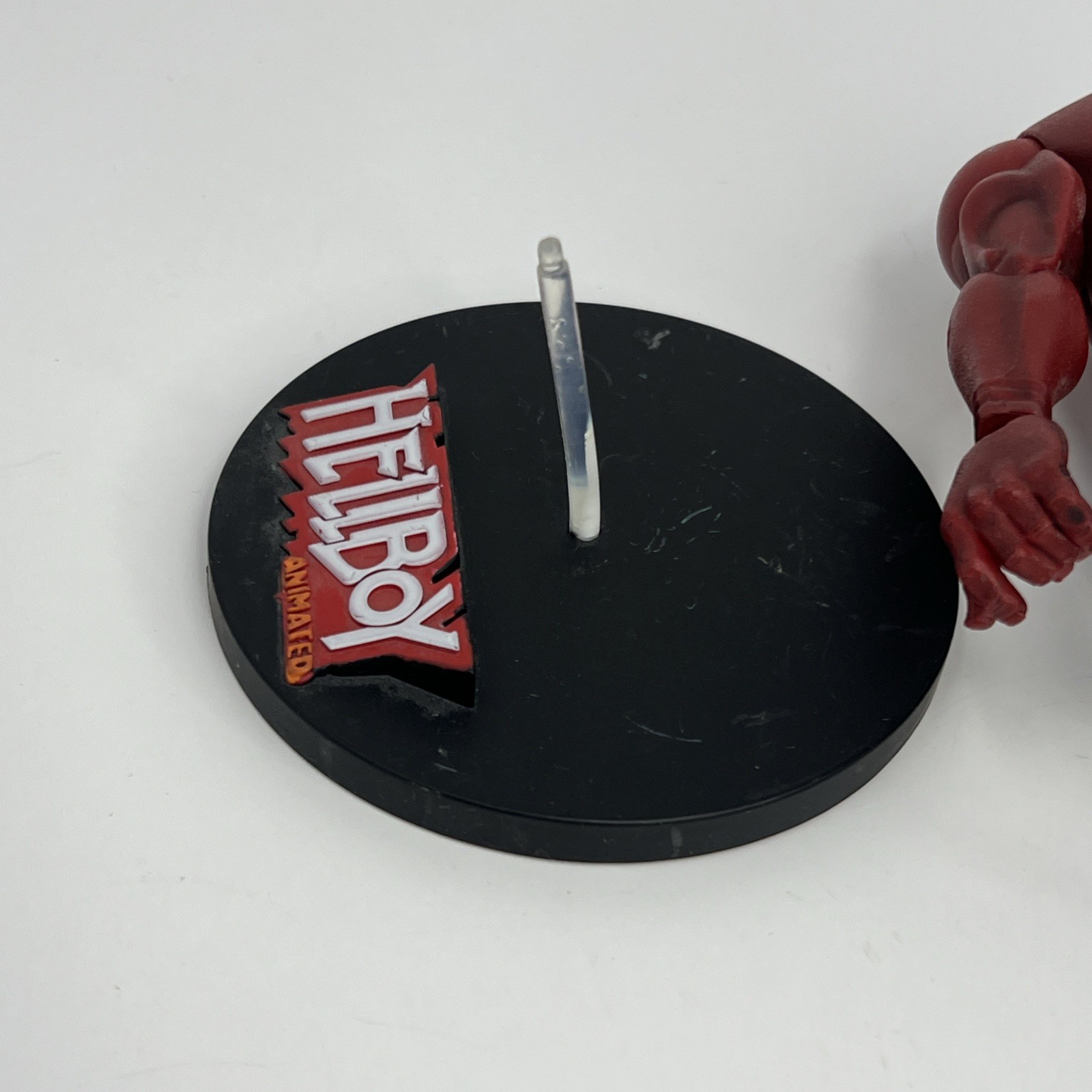 2007 Gentle Giant Hellboy Animated Deluxe Action Figure w/ Gun & Sword