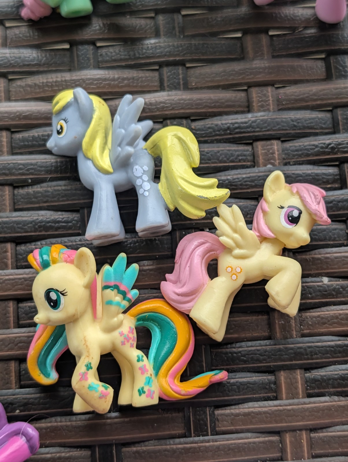 My Little Pony Mini Figure Lot Blind Bag Ponies & Ponyville Mixed Lot Of 16 Toys