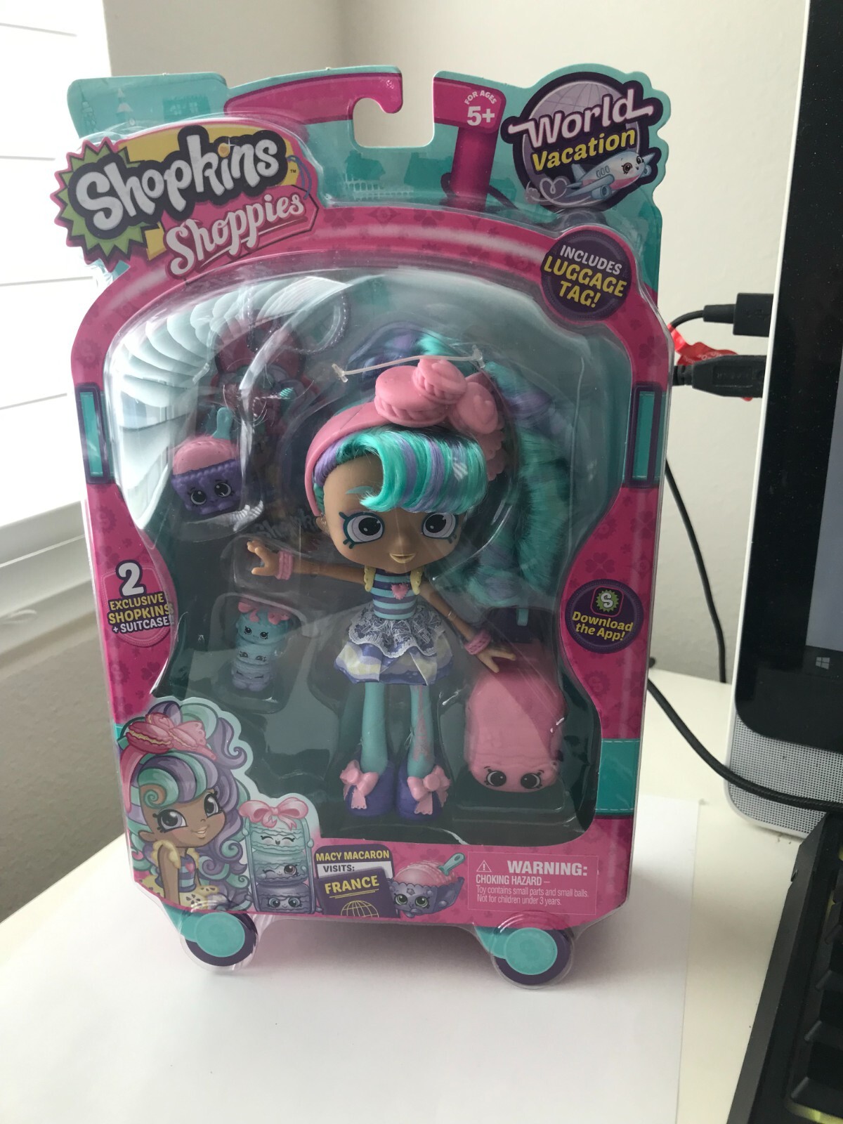 Shopkins Shoppies Macy MacCaron Visits FRance NIB
