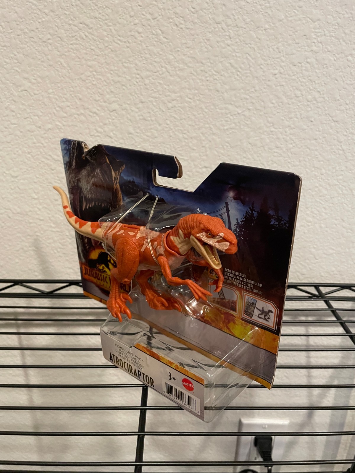 JURASSIC WORLD FEROCIOUS PACK ATROCIRAPTOR- NEW