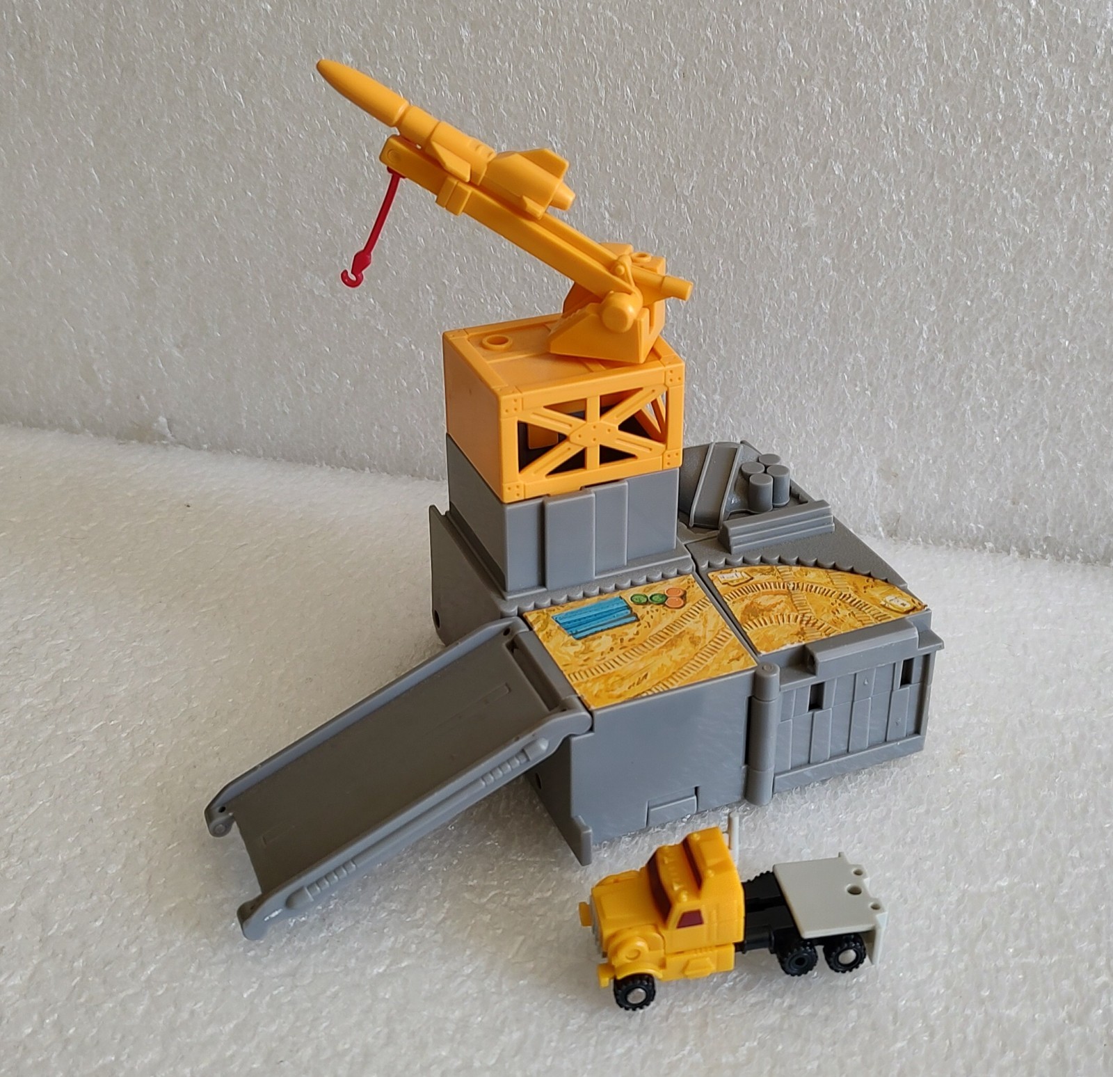 1989 TRANSFORMERS G1 MICROMASTERS BATTLE STATIONS IRONWORKS AUTOBOT 100%