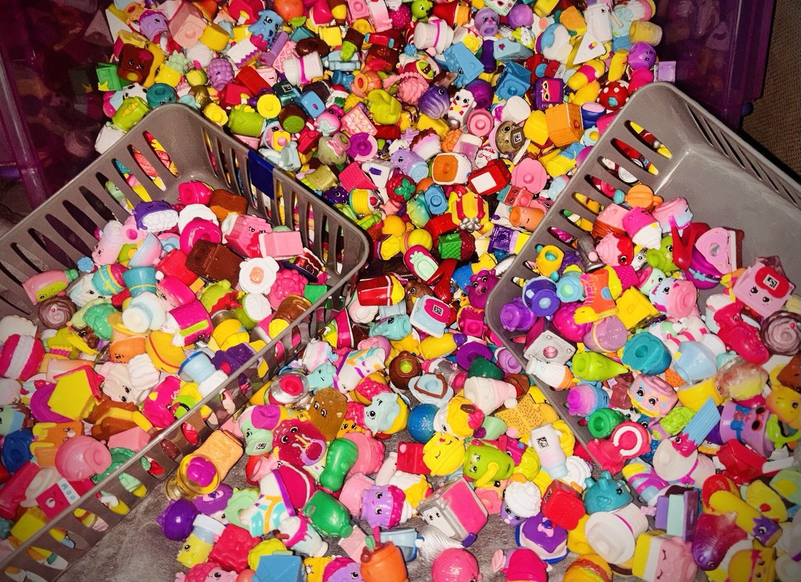 (25pcs) Shopkins Lot with mixed selection Random All Seasons, No Duplicates
