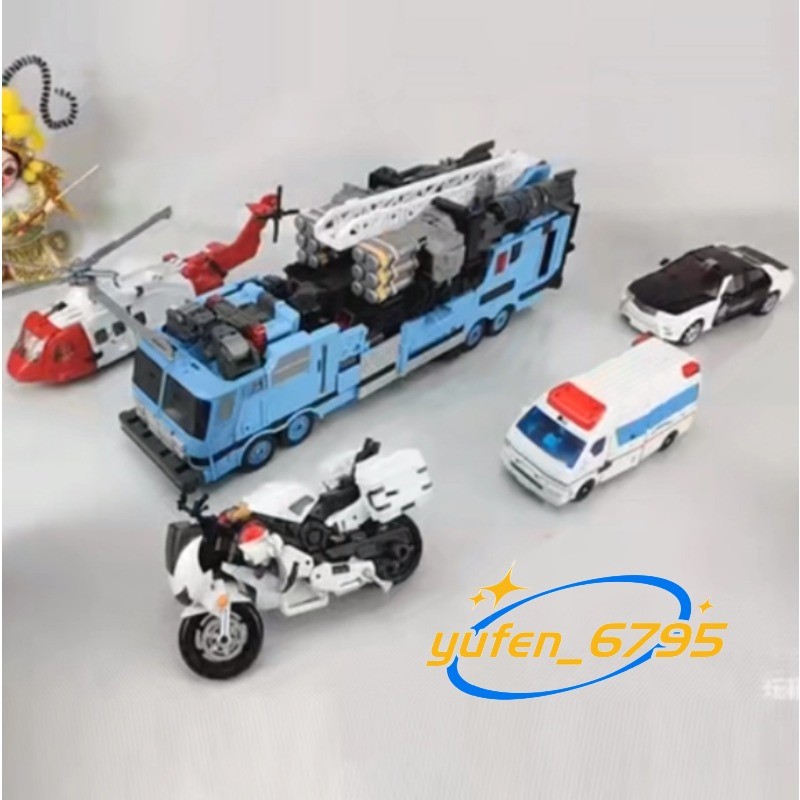 MTCM-04 Guardia Defensor Combiner Gifts Box Set Collectible Action Figure New