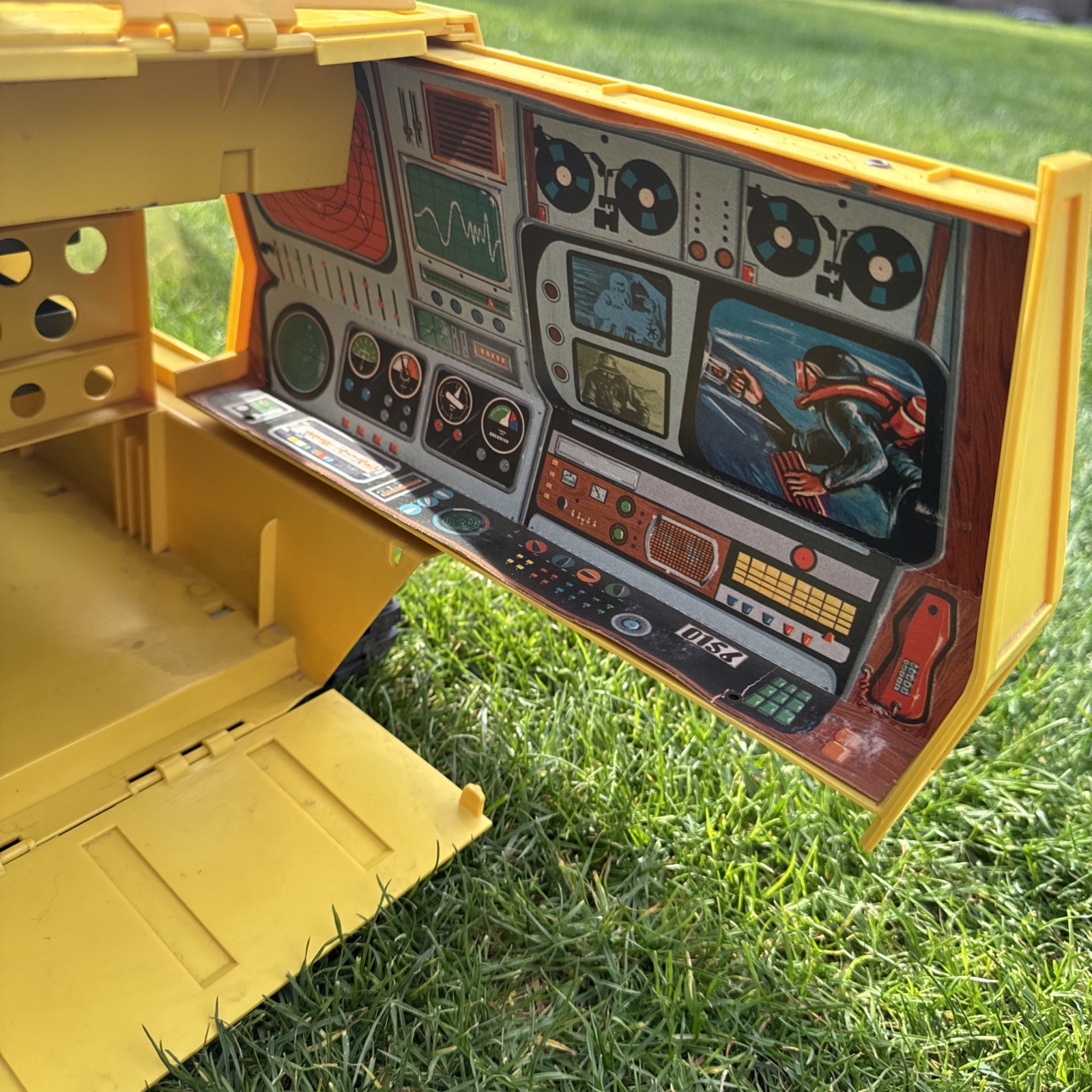 1972 Hasbro GI JOE Adventure Team Experimental Mobile Support Vehicle + EXTRAS