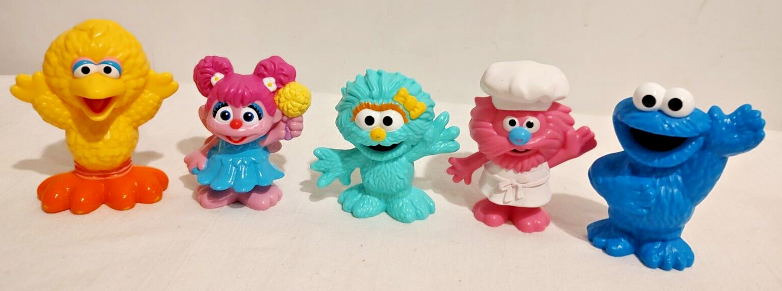 5 Hasbro Sesame Street Workshop PVC Figures 2013- 2018