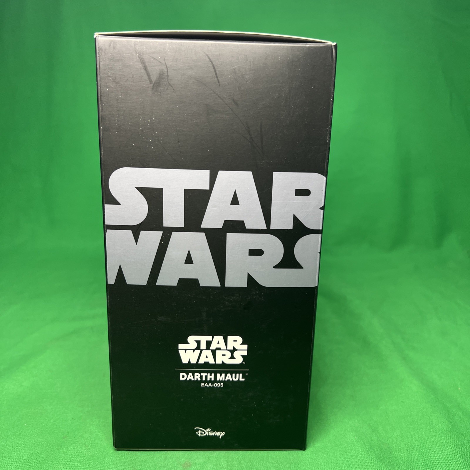 BEAST KINGDOM Darth Maul – Star Wars Action Figure – Egg Attack Action EAA-095