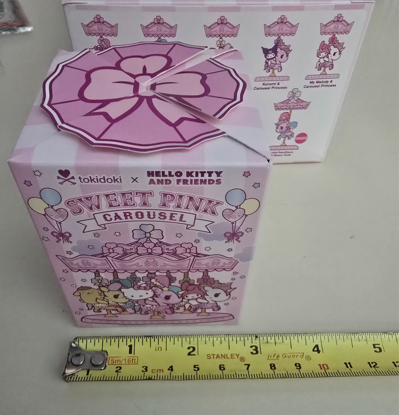 tokidoki x Hello Kitty & Friends Sweet Pink Carousel *1-Blind Box SDCC + Display