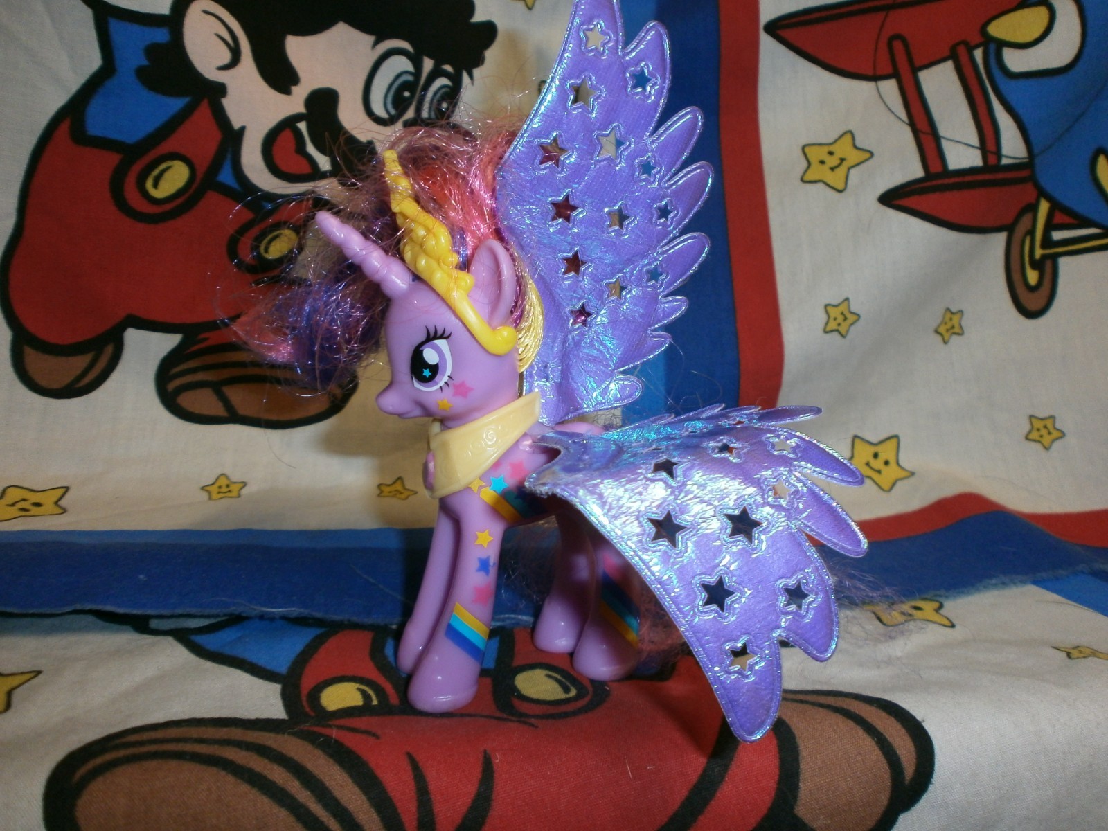 Twilight Sparkle Fantastic Flutters My Little Pony iridescent wings MLP FiM