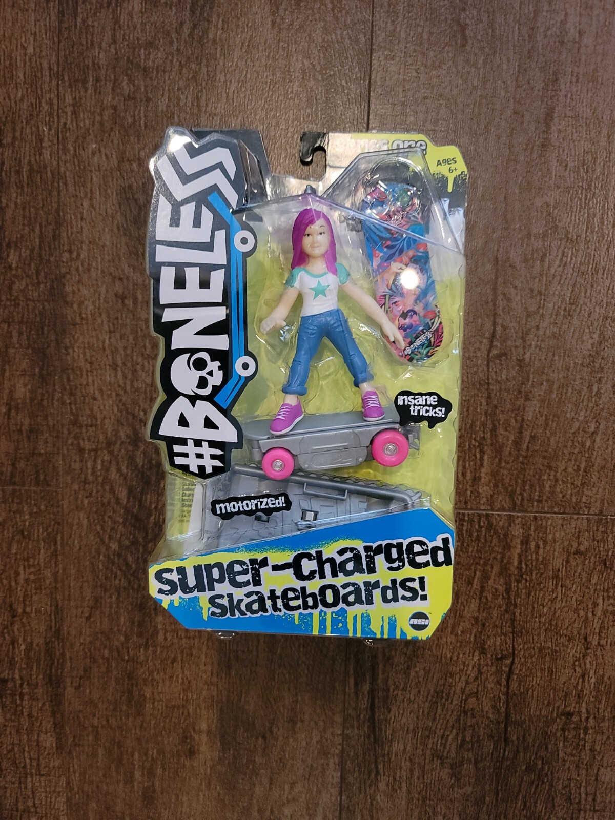 Boneless Motorized Super-Charged Skateboard Mia Skater Figure 2022 NEW