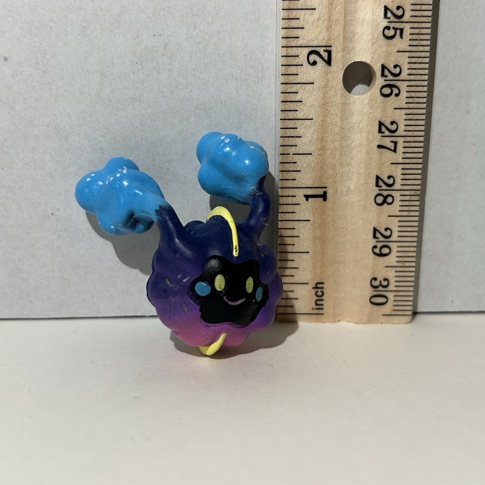 Pokémon COSMOG Mini 1.75″ WCT Nintendo PVC Pokemon Figure 2018 (NO STAND)