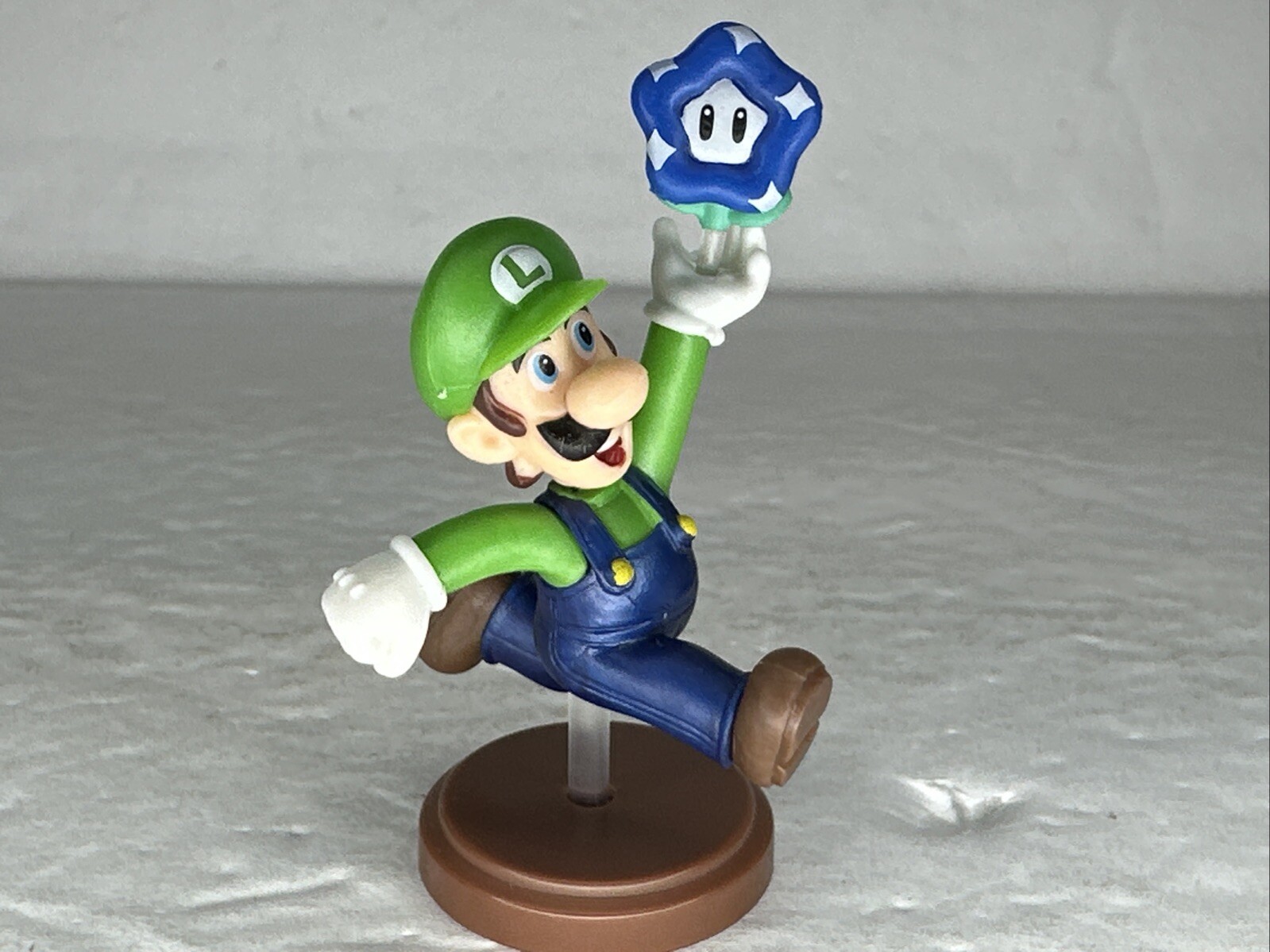 Super Mario Bros Wonder 2″ Luigi Wonder Flower Choco Egg Figure Gashapon