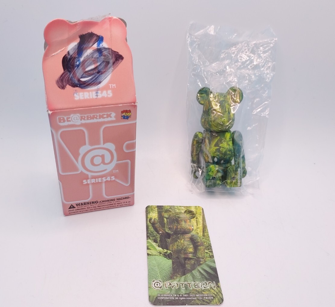 Bearbrick 100% Be@rbrick Series 45 Pattern Jungle
