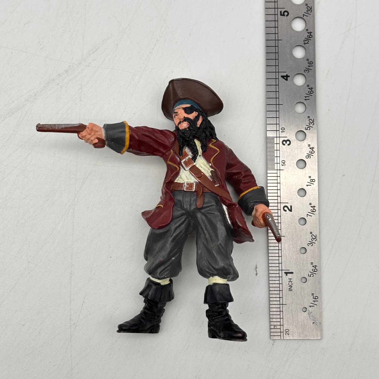 Safari Ltd. Captain Blackbeard Pirate 4″ Tall Dual Pistols Figure 2002