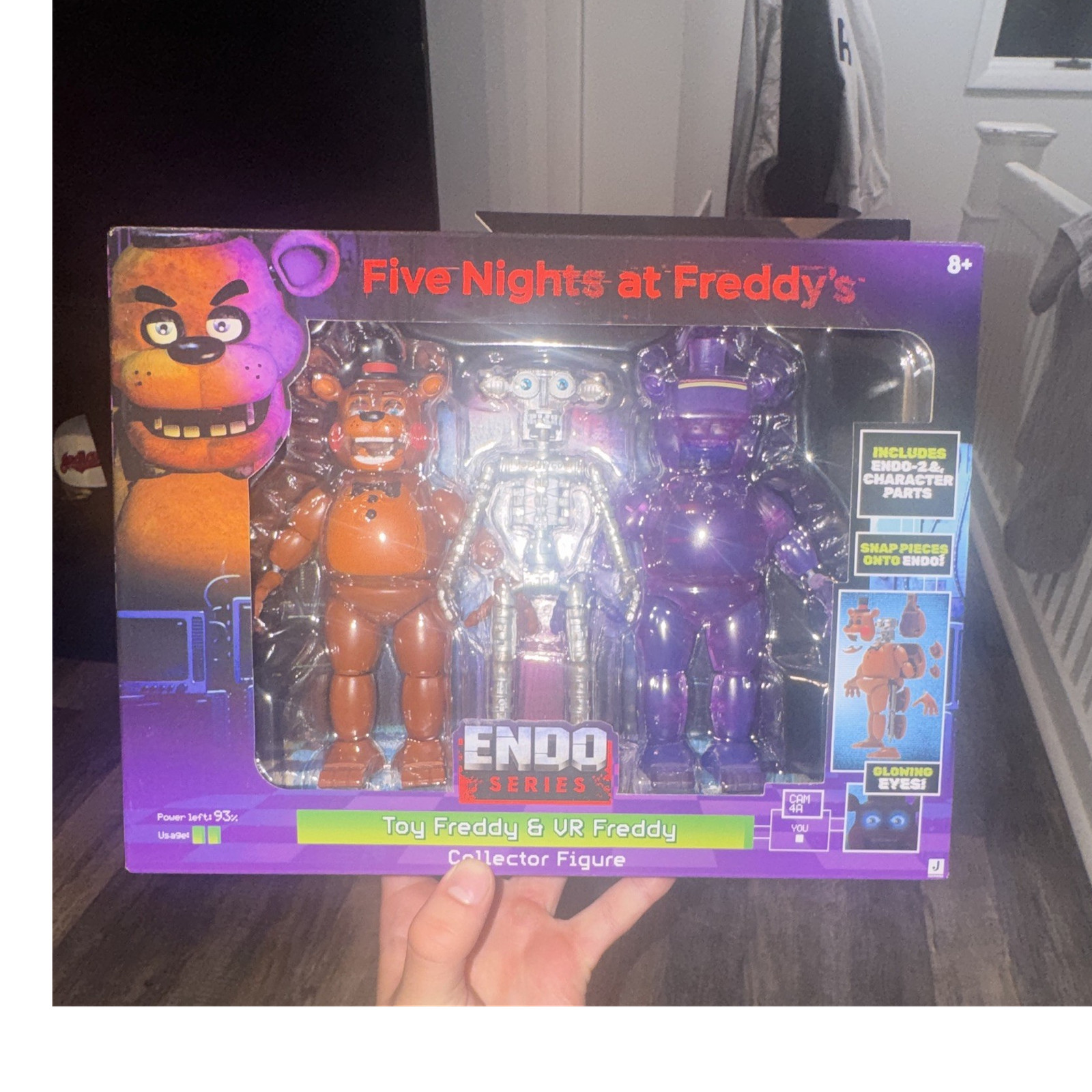 Five Nights at Freddy’s Endo Series Toy Bonnie & System Error Toy Bonnie