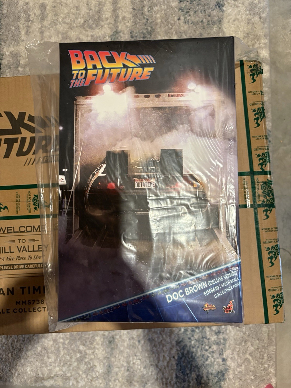 Hot Toys Doc Brown 1/6 Scale