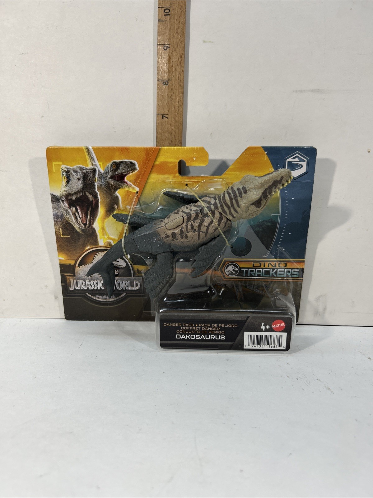 Jurassic World Action Figure Dino Trackers Danger Pack Dakosaurus