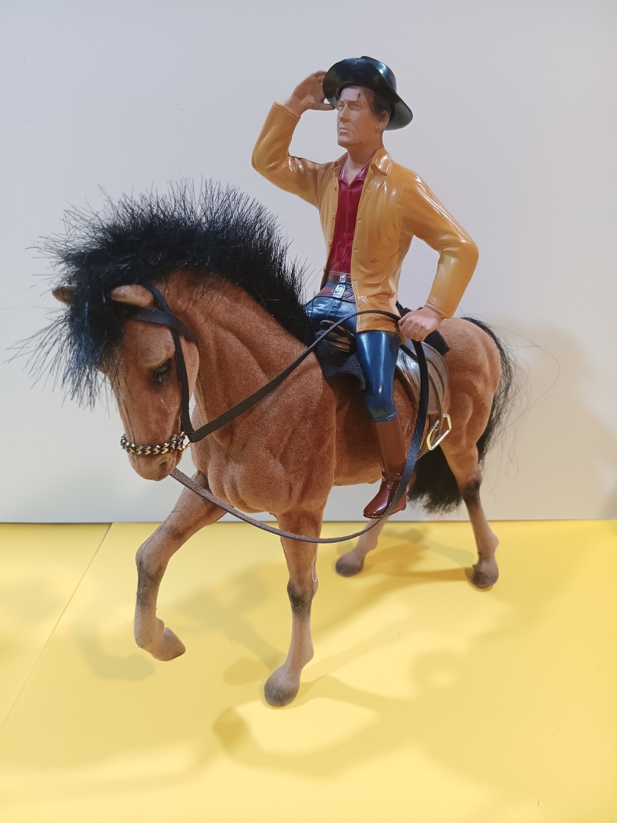 Vintage Four Star Films Cowboy Figure + Flocked Horse Western TV Tie-In 1950s-60