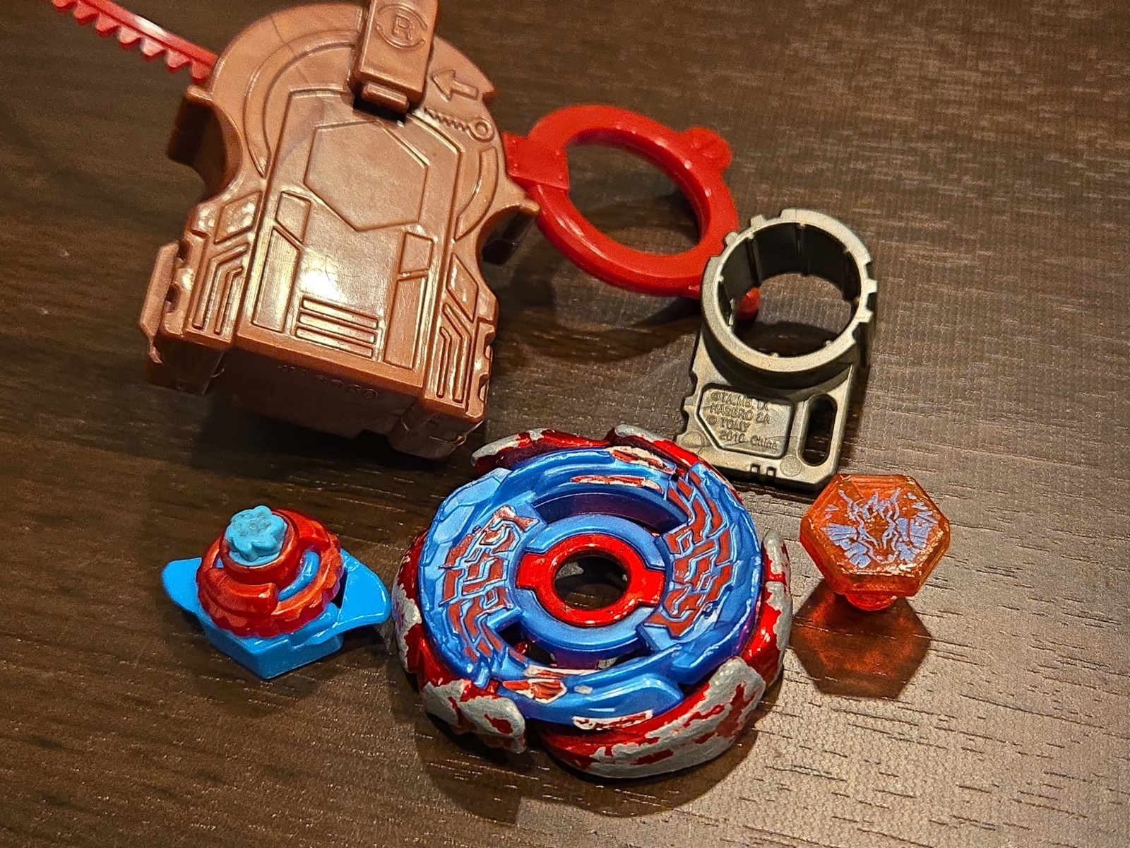 Red Galaxy Pegasus W105R2F Beyblade Hasbro Metal Masters With Launcher Tool