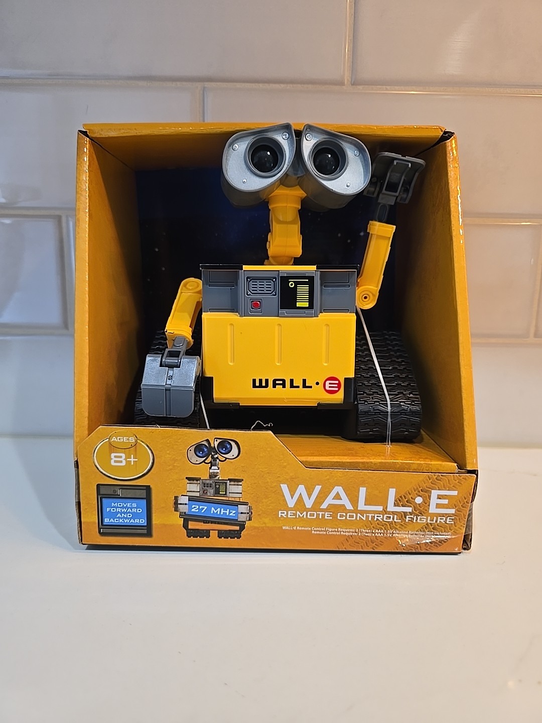 Wall-E Remote Control Robot Figure Disney Pixar – New in box!