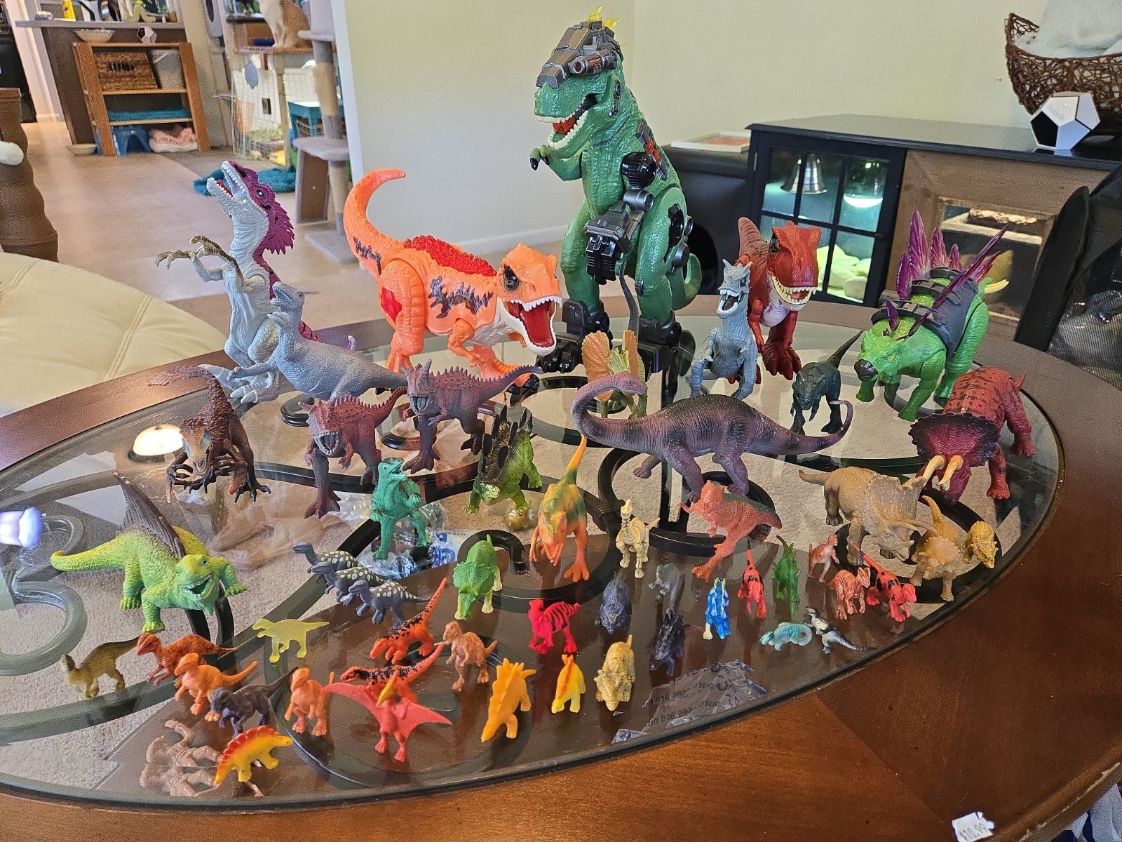 Lot Of 50 Assorted Dino Figurines. Great For Party Gift/Decor