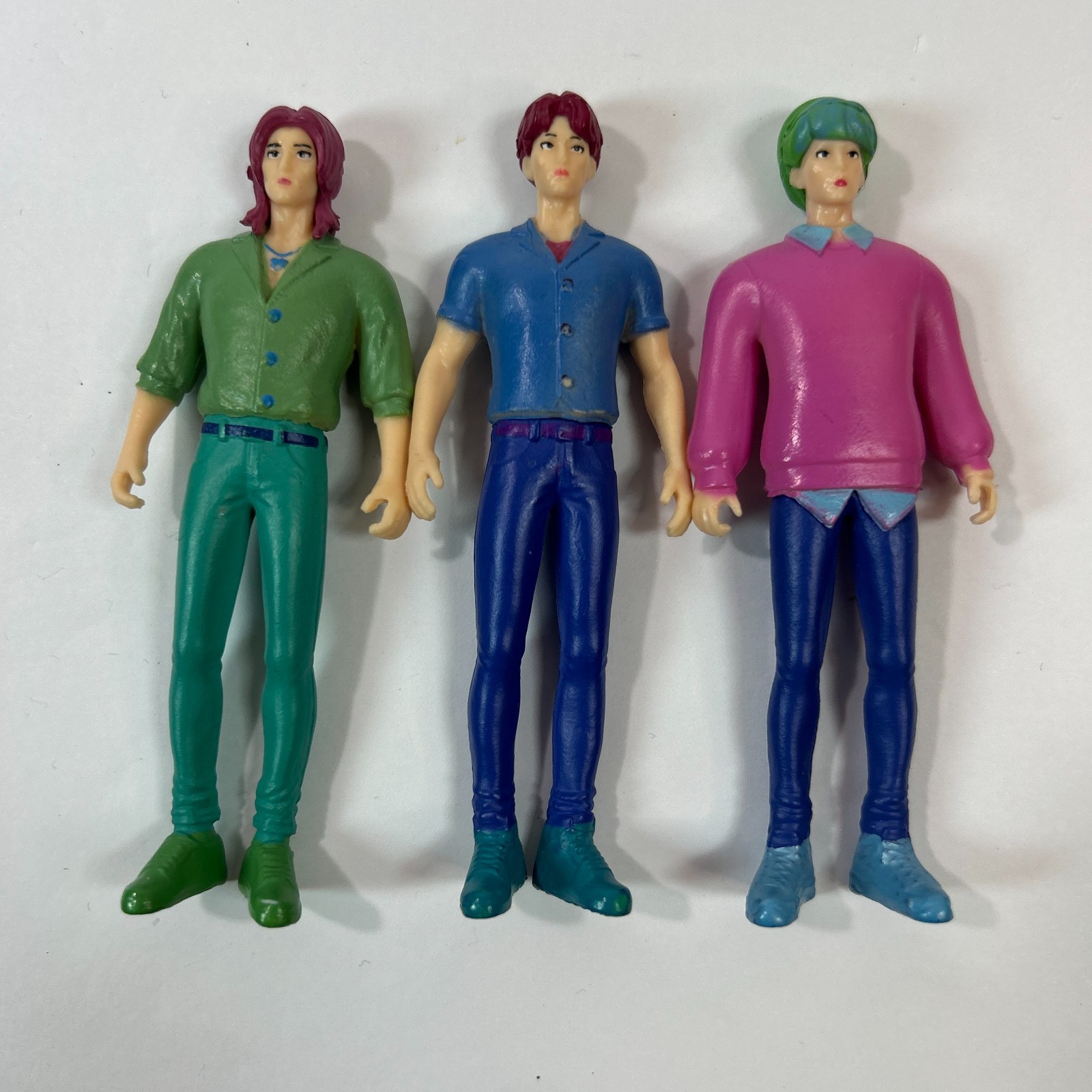 eBay Listing: Lot of 3 K-Pop Demon Hunters HUNTR/X Figures (Rumi, Mira, Zoey)