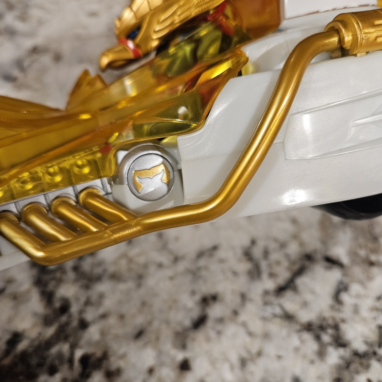 Power Rangers Mystic Force Mobile Lion Warrior with Dragon Fire Ranger Figure