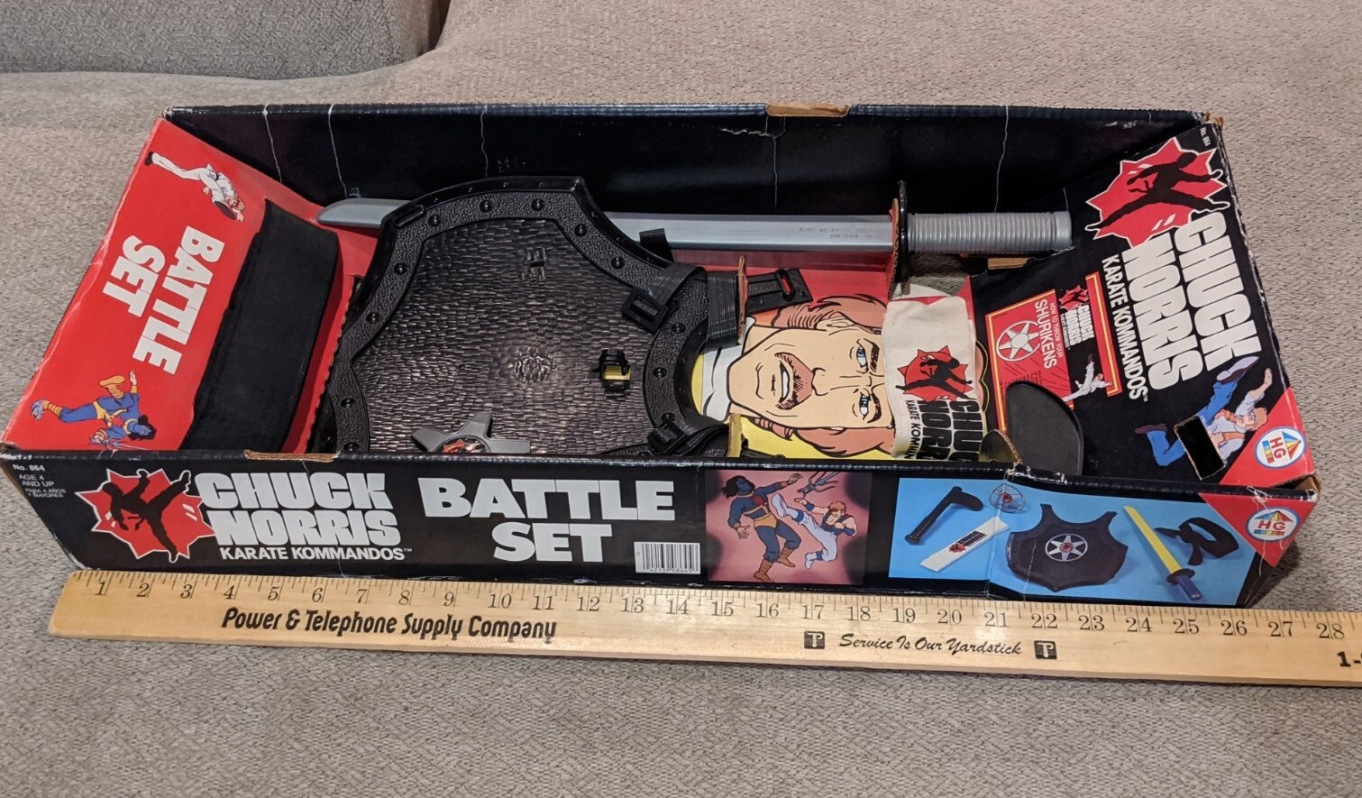 HG TOYS Role Play Chuck Norris Karate Kommandos Boxed Weapon Set