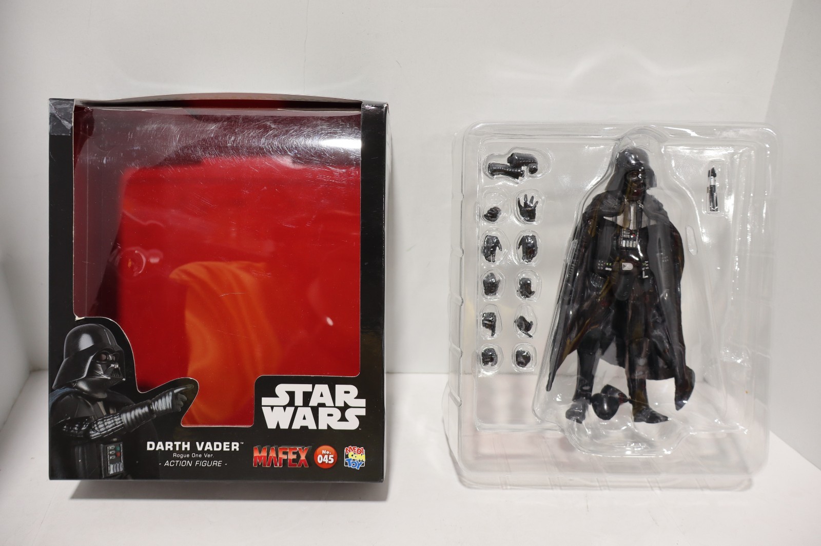 Medicom Mafex Star Wars Darth Vader Rogue One Ver. Action Figure No. 045 READ