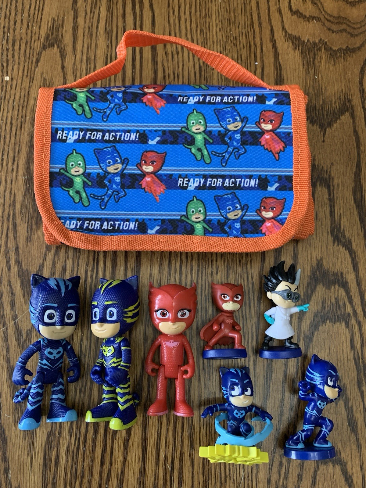 PJ Masks Lot Of (7) Figures W/ PJ Masks Lunch Bag!