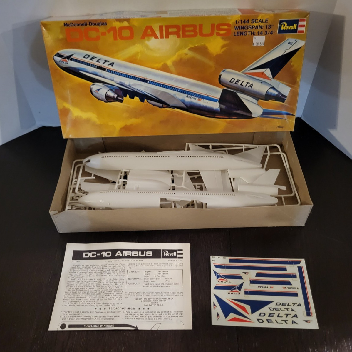 DC-10 Airbus 1/144 REVELL Plane Model Kit NEW MIB Unbuilt