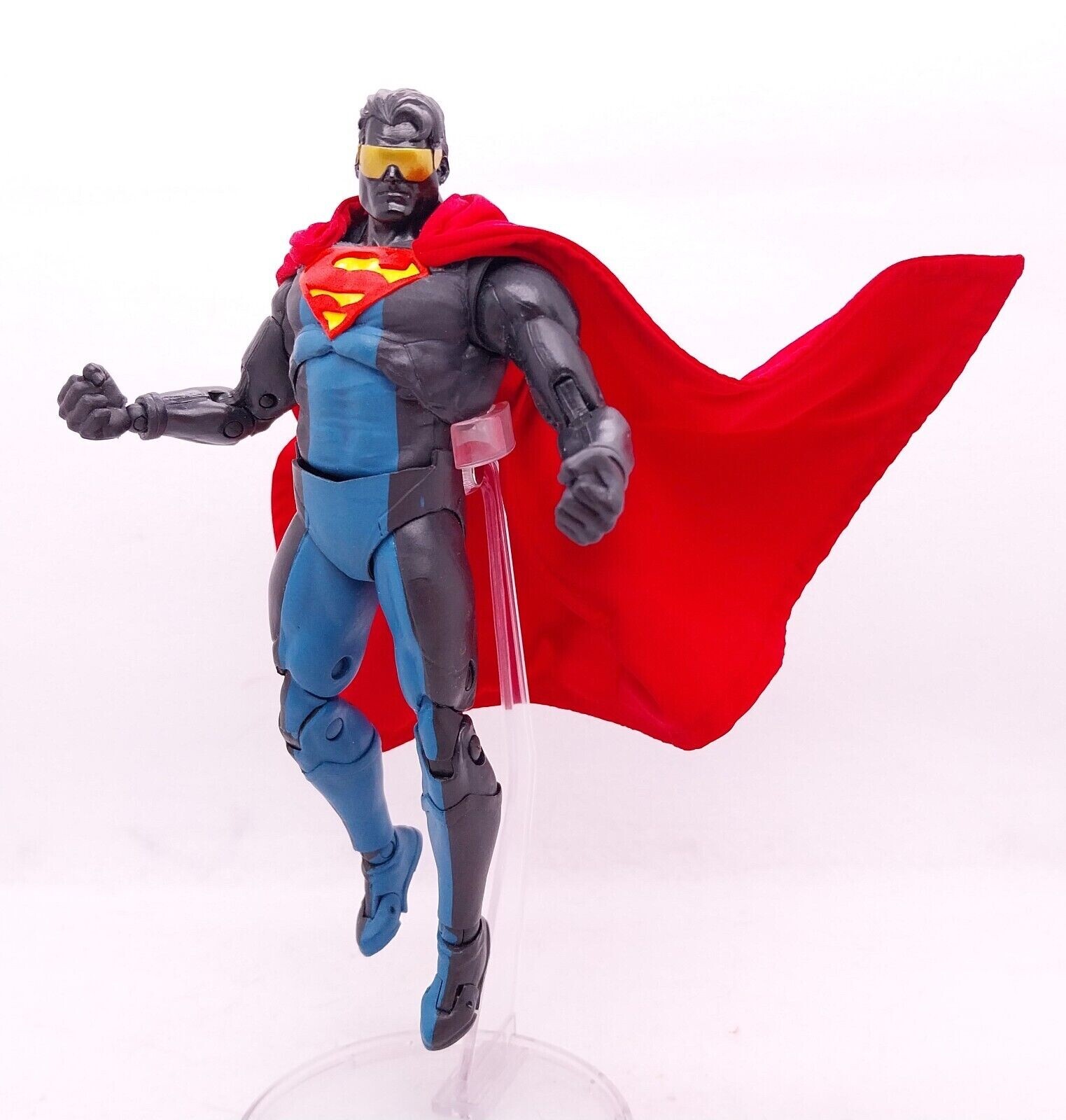 SU-MF-C-EDC: Red Wired Cape for Mcfarlane ERADICATOR: SHOCK WAVE (GOLD LABEL)