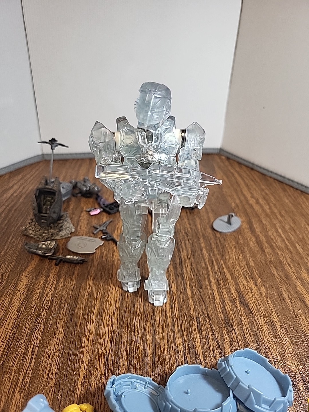 ACTIVE CAMO MASTER CHIEF Halo Joyride Figure Mail Away Clear SPARTAN Rifle