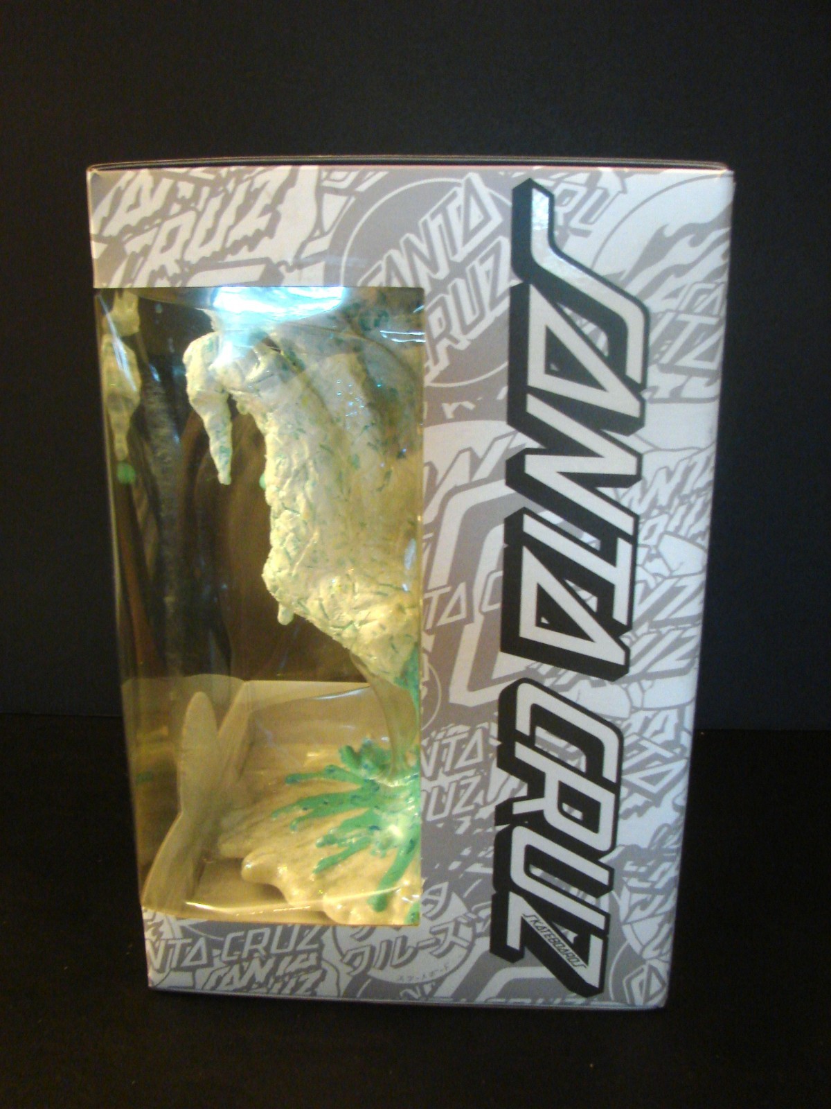 ICE HAND Custom Kidrobot Santa Cruz Screaming Hand Figure