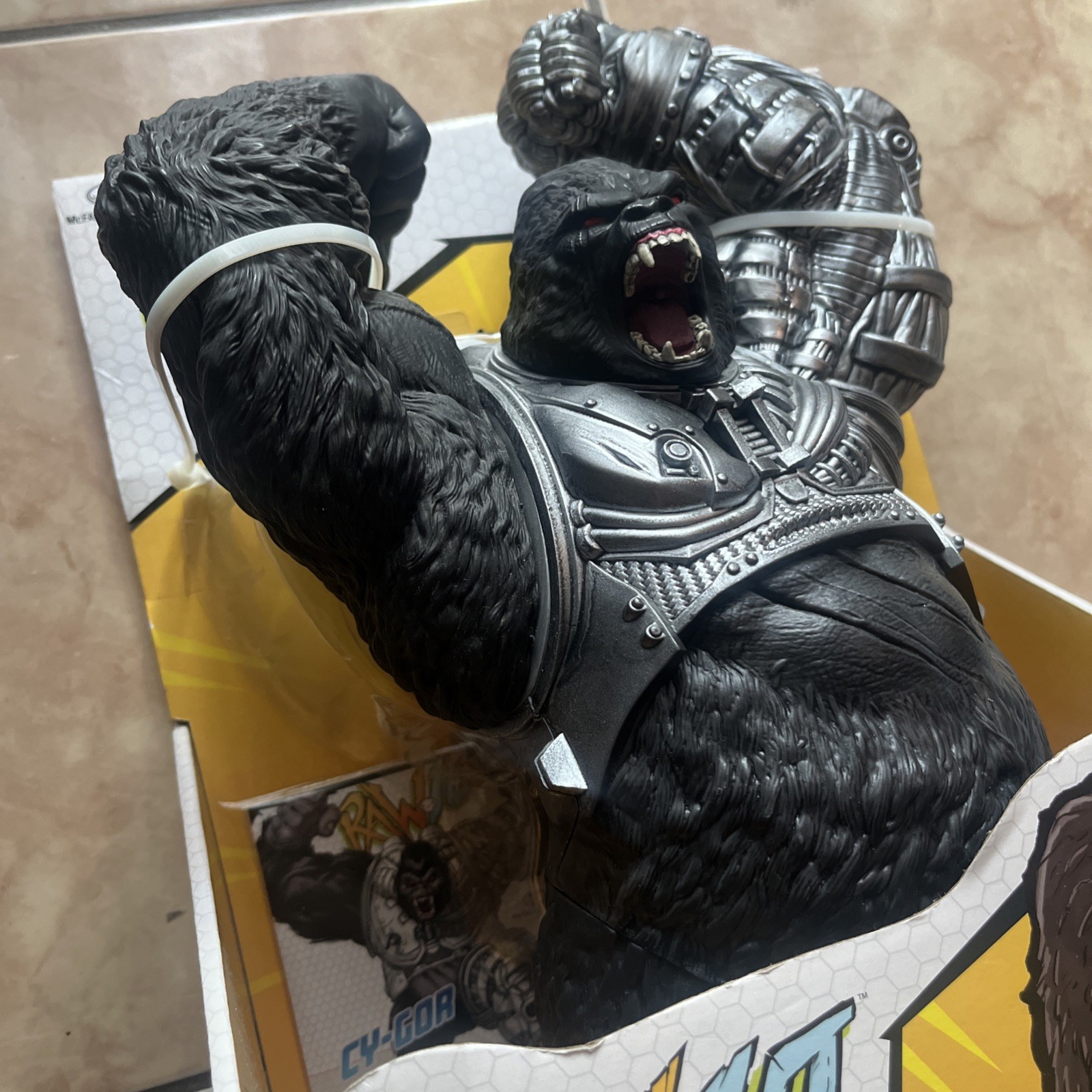 Mcfarlane Raw10 Cy-gor Cybernetic Silverback Gorilla Figure