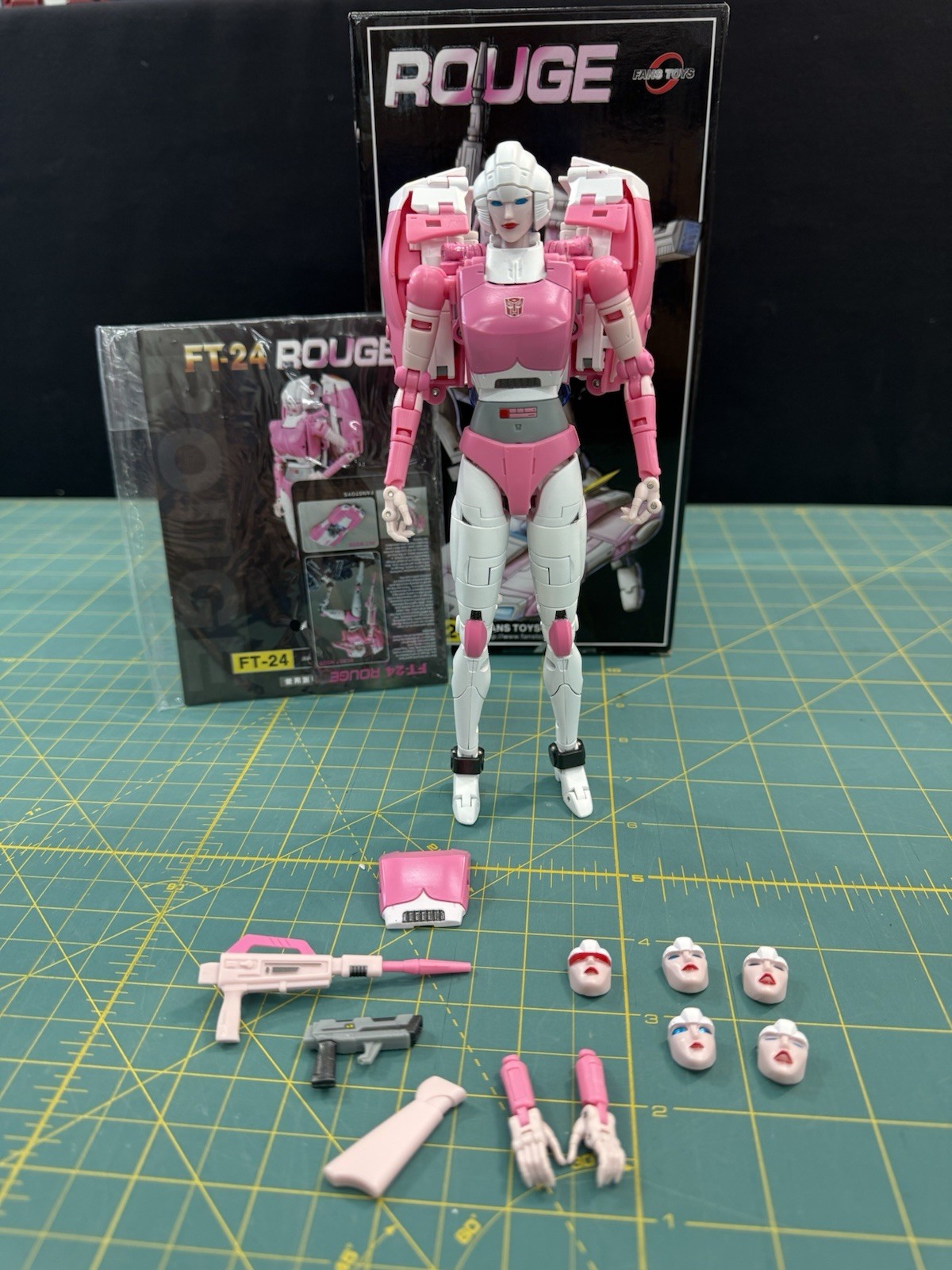 Fans Toys FT-24 Rouge G1 Arcee Masterpiece Transformers TRUSTED US Seller