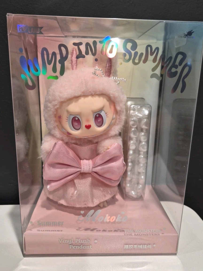 Popmart LABUBU JUMP INTO SUMMER MOKOKO PLUSH PENDANT NEW