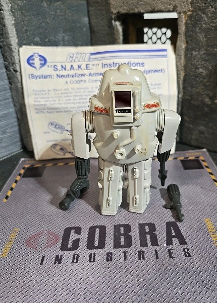 GI JOE ~ 1983 SNAKE ARMOR ~ S.N.A.K.E. ~ 100% COMPLETE & WHITE BLUEPRINTS
