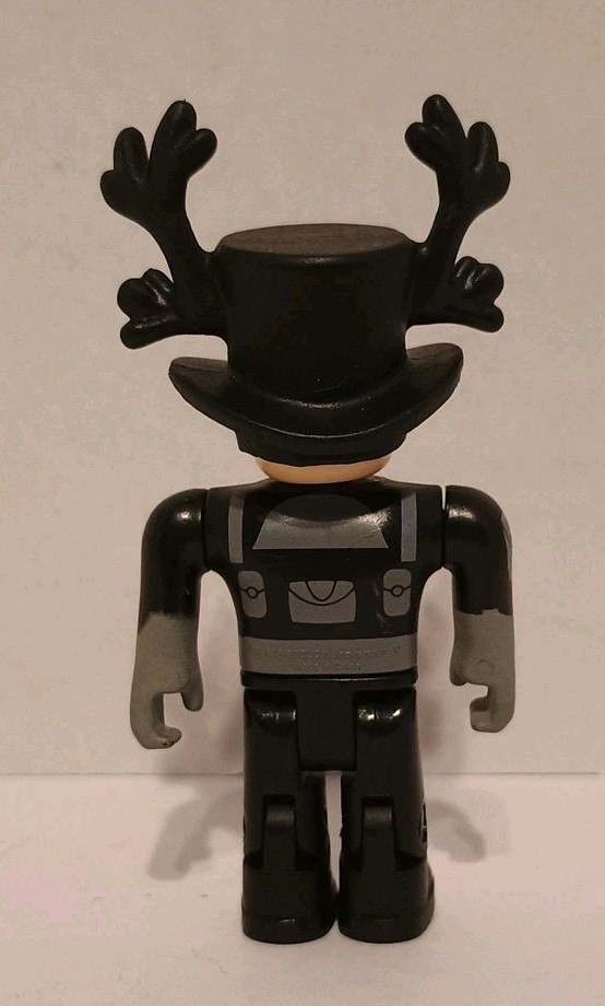 Roblox Toys Lot Of 10 Action Figures Collection Includes Accessories *No Codes*