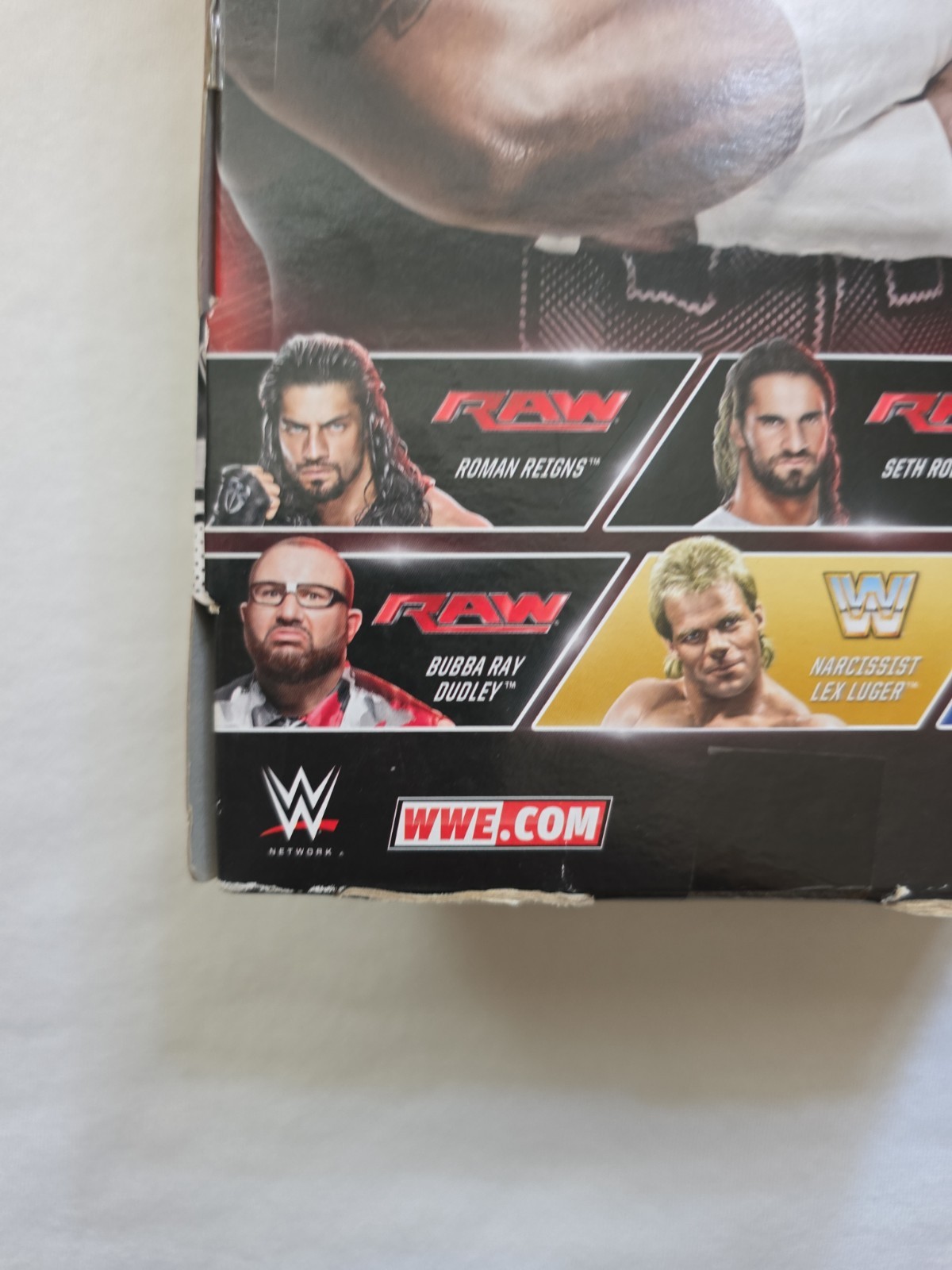 WWE ELITE COLLECTION D-VON DUDLEY (DUDLEY BOYZ) FIGURE wity GLASSES & TABLE. MOC
