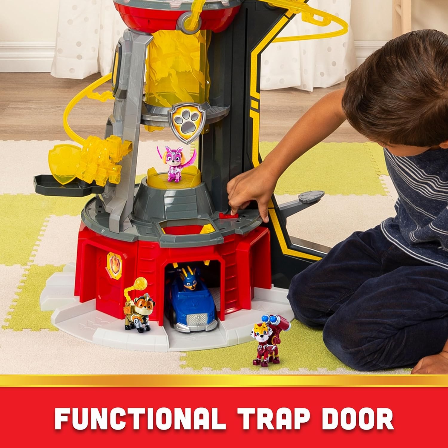 , Mighty Lookout Tower with 4 Exclusive Bonus Action Figures, Toy Car, Lights an