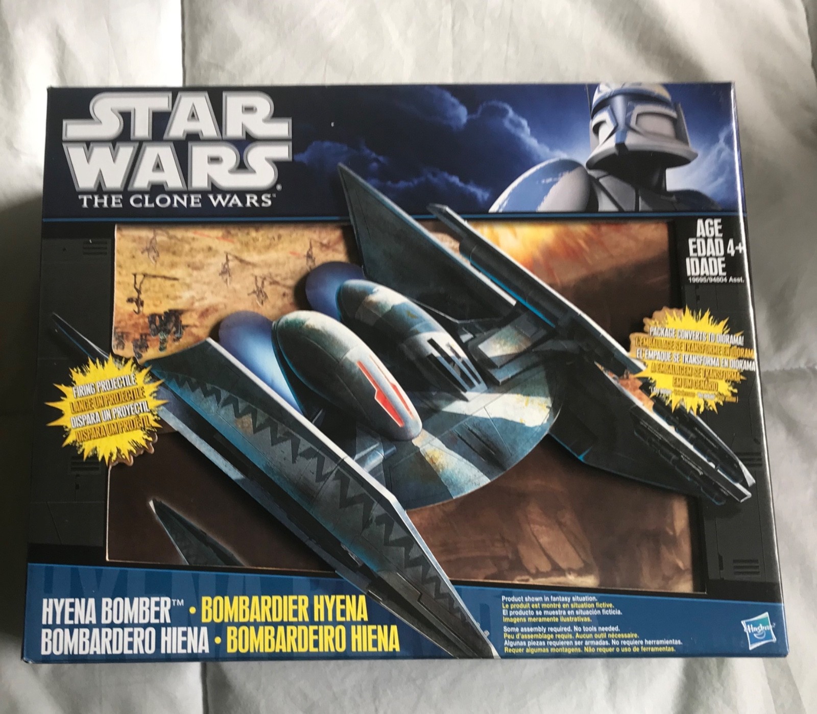2010 Hasbro Star Wars The Clone Wars Hyena Bomber box and diorama +