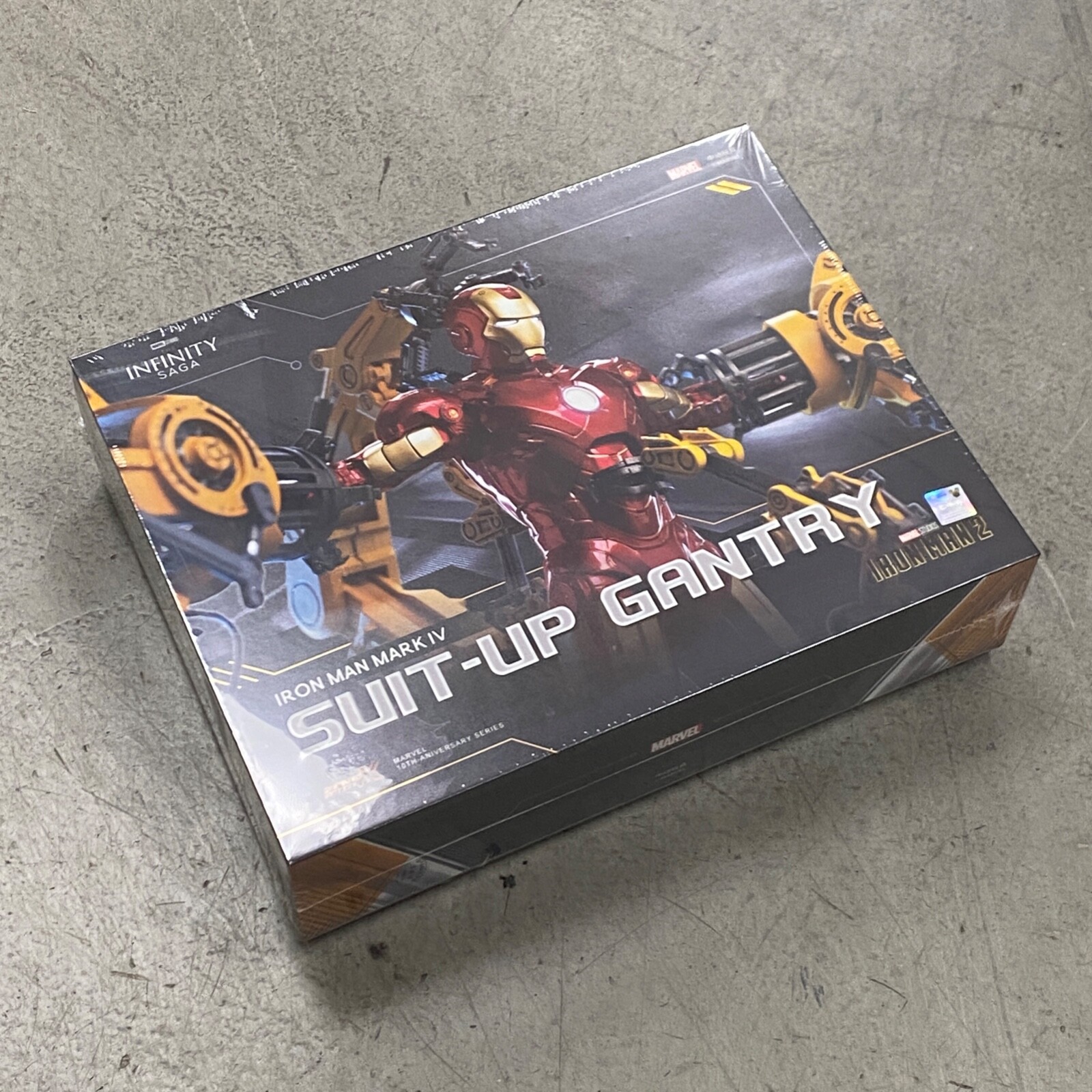 1918: ZD Toys 1/10 Suit-up Gantry with Iron Man MK4 Action Figure Bundle Set