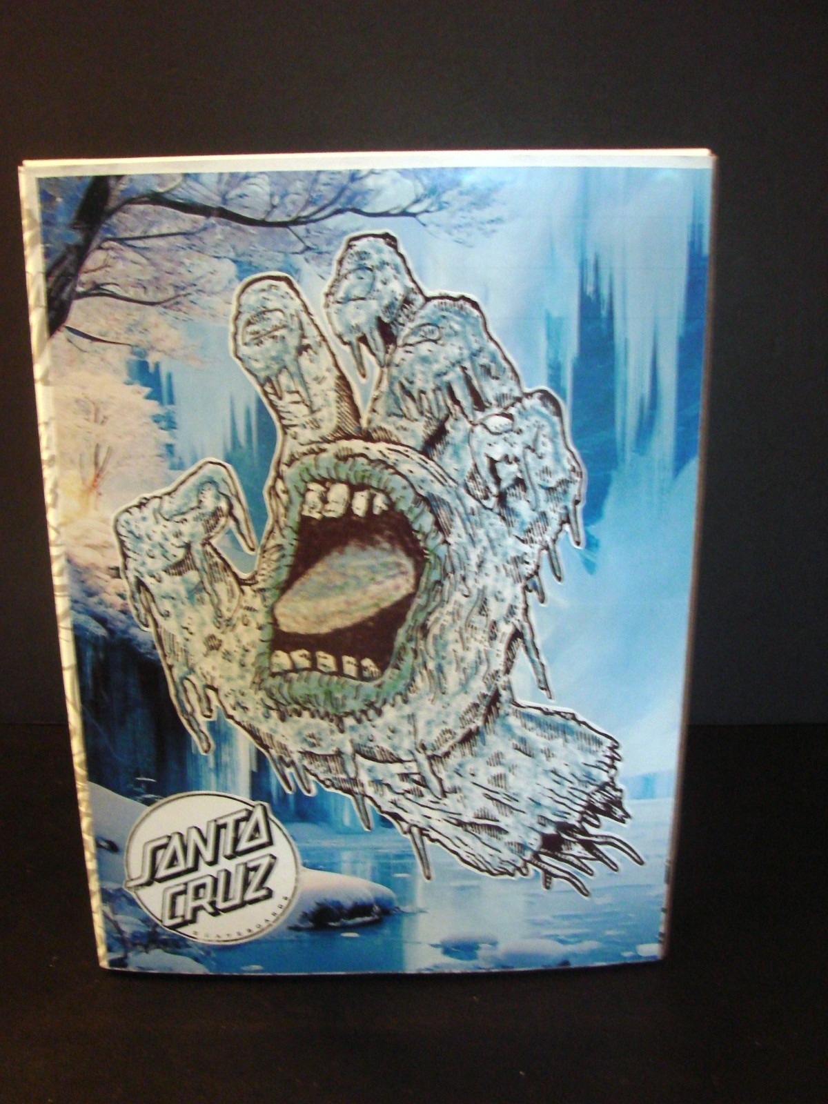 ICE HAND Custom Kidrobot Santa Cruz Screaming Hand Figure