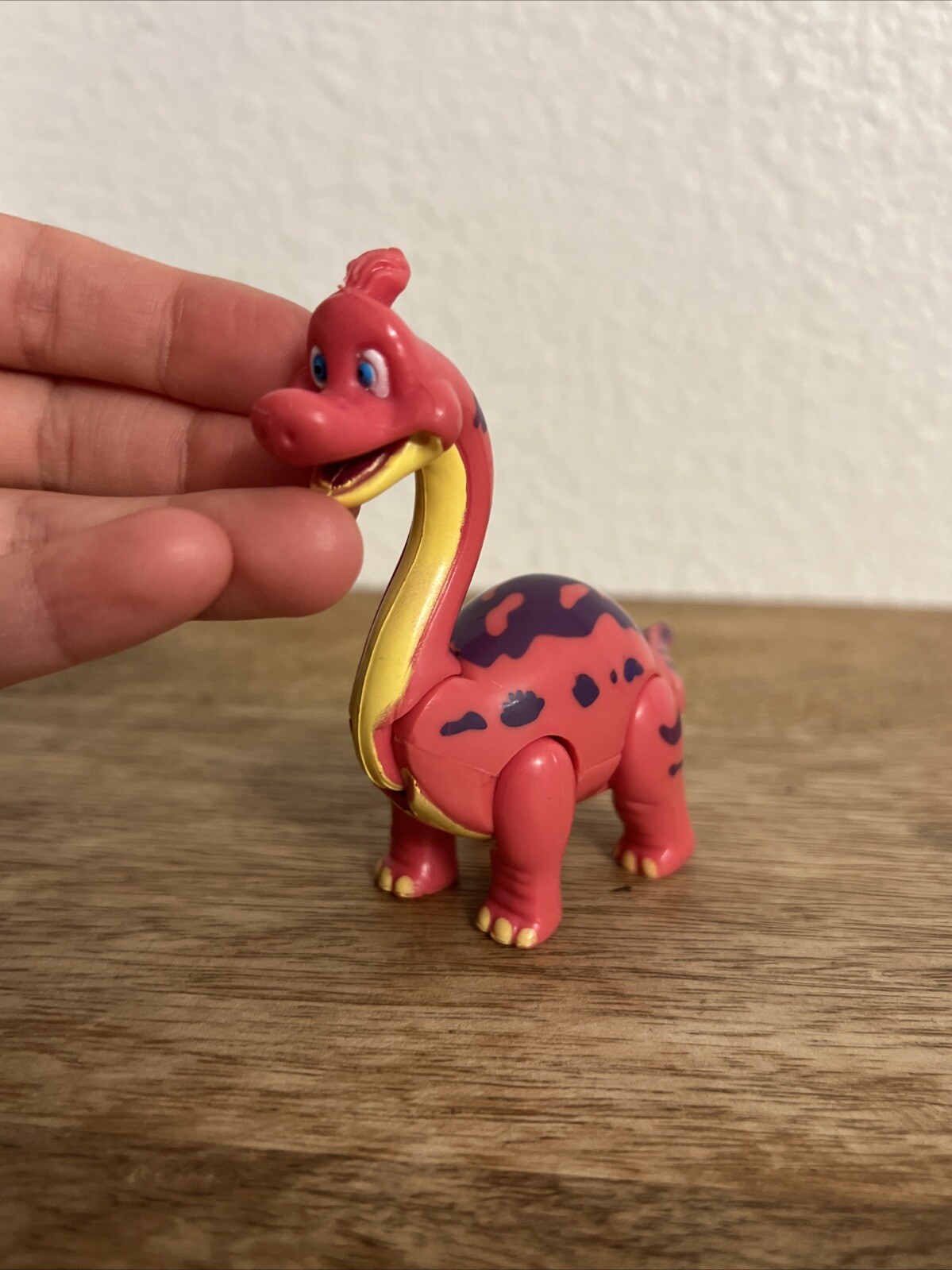 Dinosaur Pink T-Rex Cafe ROCKSY The Apatosaurus 3.5” Figure Plastic Toy